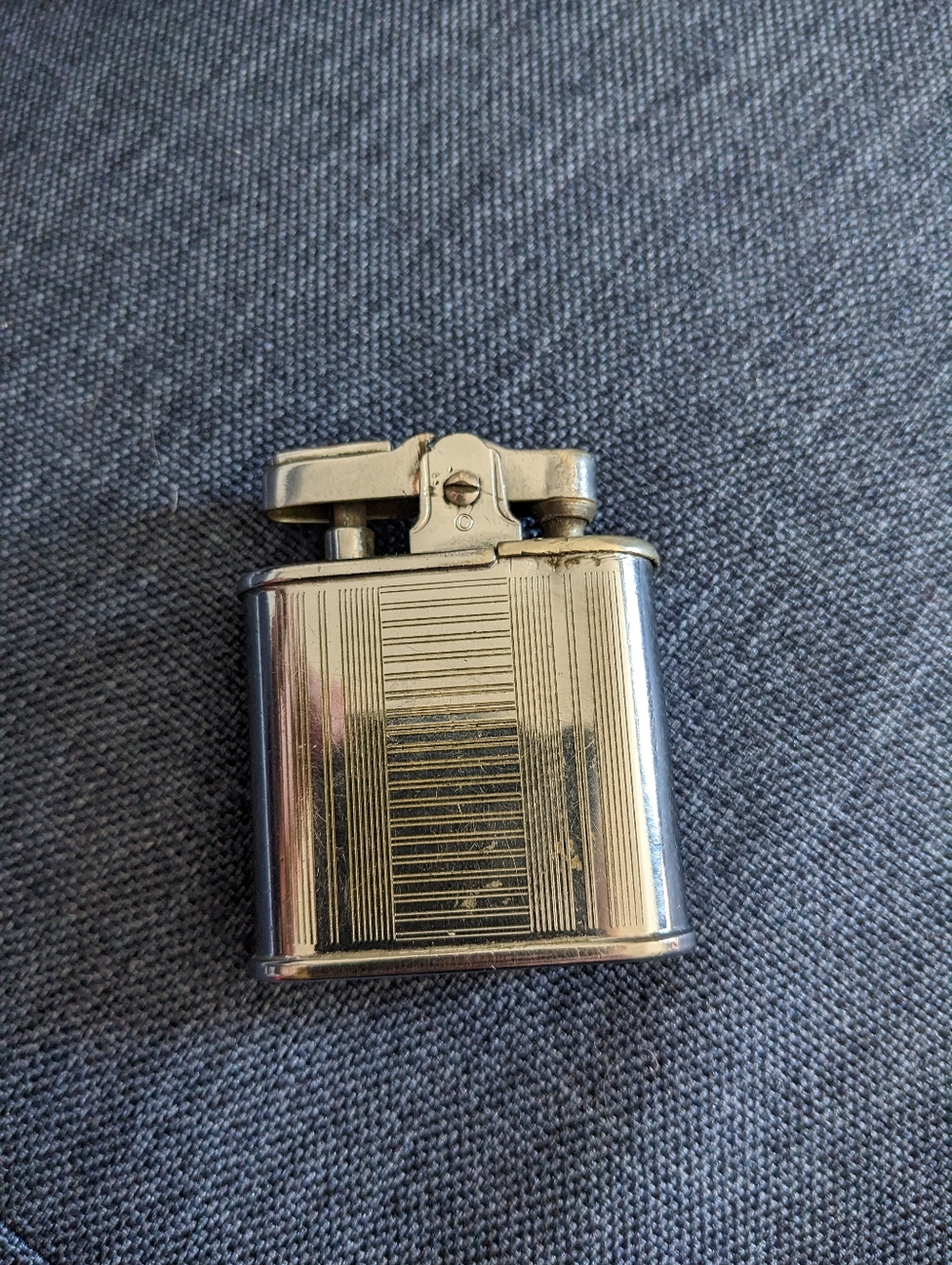 Vintage Ronson Whirlwind Lighter - Picture 4 of 4